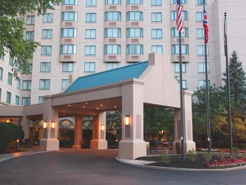 Sheraton Suites Columbus Worthington Экстерьер фото